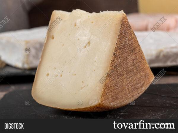 Сыр Тома Пьемонтезе Toma Piemontese